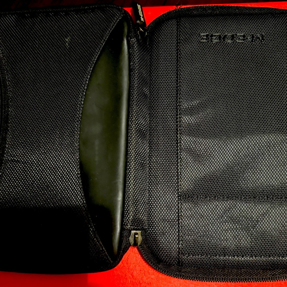 M-Edge black kindle fire case